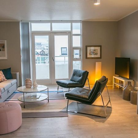 Апартаменты Penthouse Downtown With Free Parking Рейкьявик Экстерьер фото