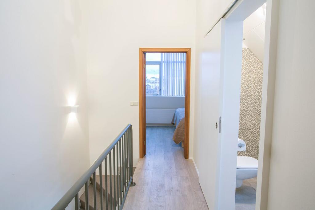 Апартаменты Penthouse Downtown With Free Parking Рейкьявик Экстерьер фото