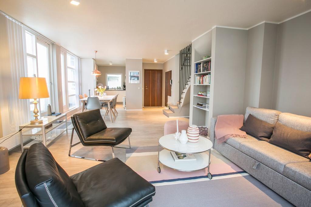 Апартаменты Penthouse Downtown With Free Parking Рейкьявик Экстерьер фото